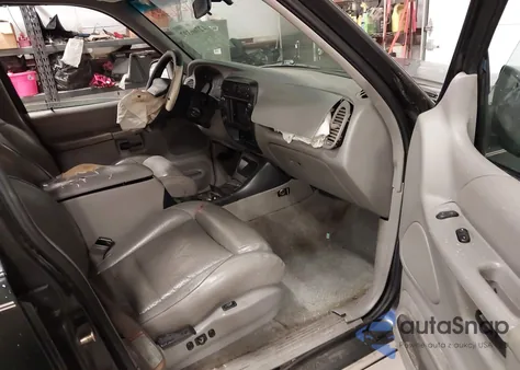 1995 Ford Explorer z USA, uszkodzony, nr VIN 1FMDU34X5SUB60770